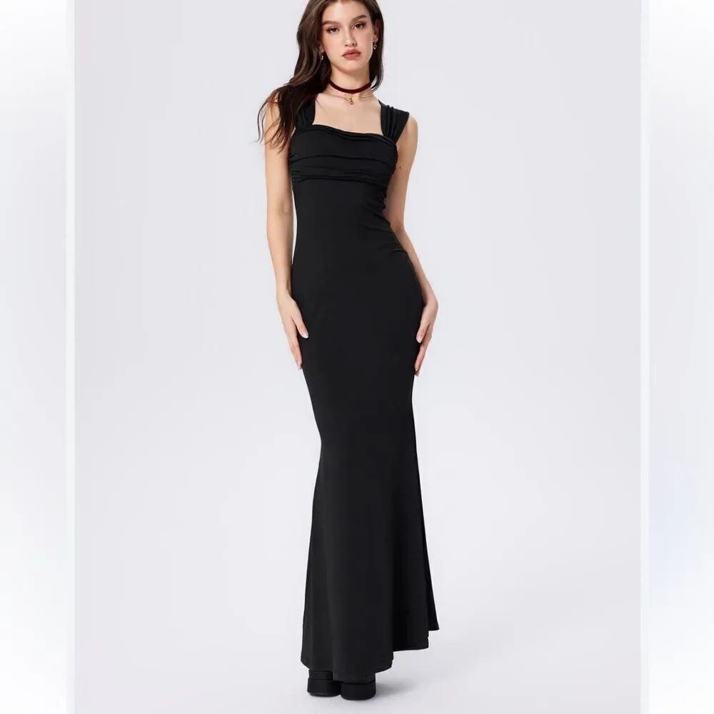 Cider Solid Black U-Neckline Ruffle Maxi Dress Women’s XXS
